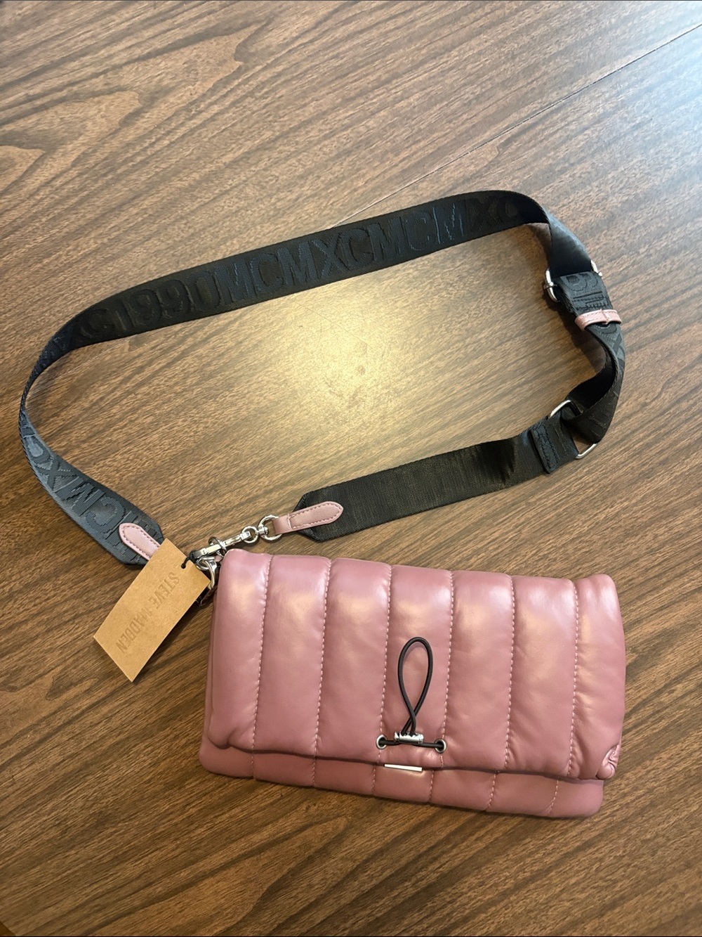 NEW Steve Madden Rose Clutch Mauve Quilted Crossbody Bag with Black Logo Strap
